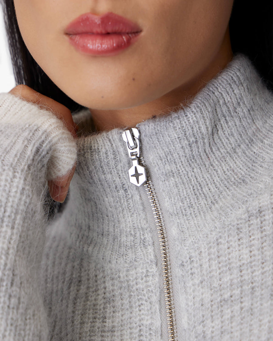 default:Light Grey|fr:Gris clair