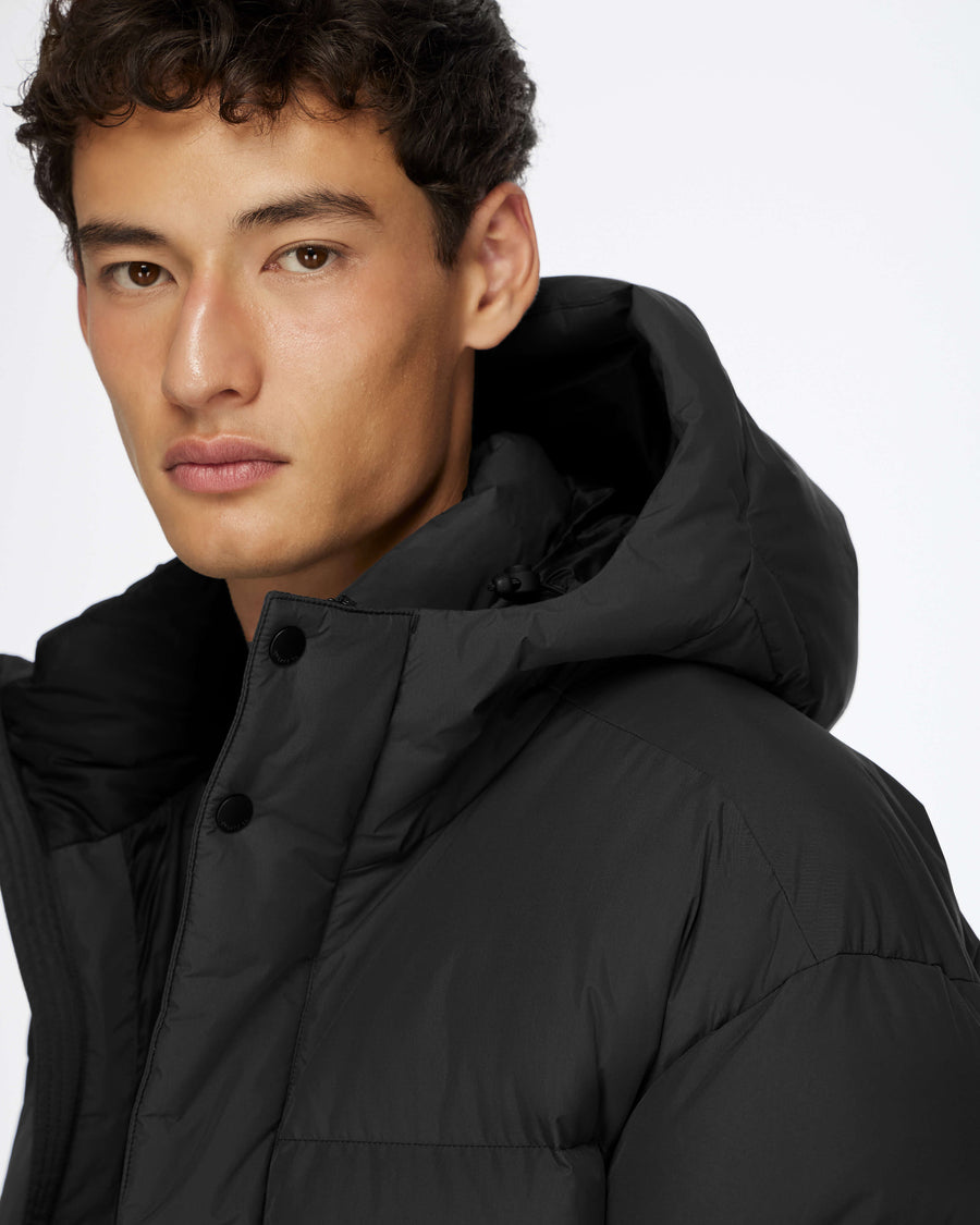 default:Black|fr:Noir