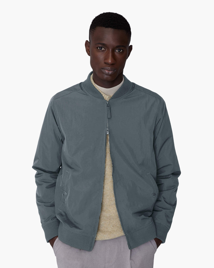 Default:Blue Gray|fr:Gris bleu