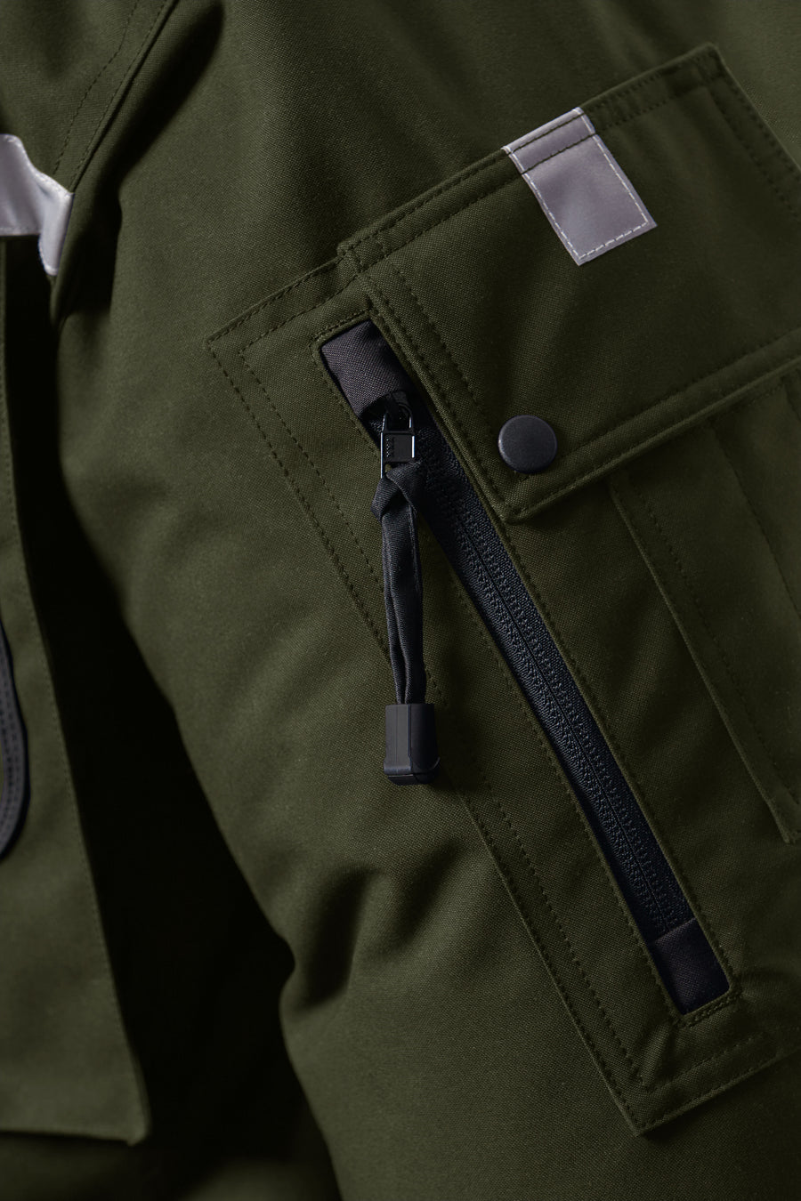 default:Khaki 2020|fr:Kaki